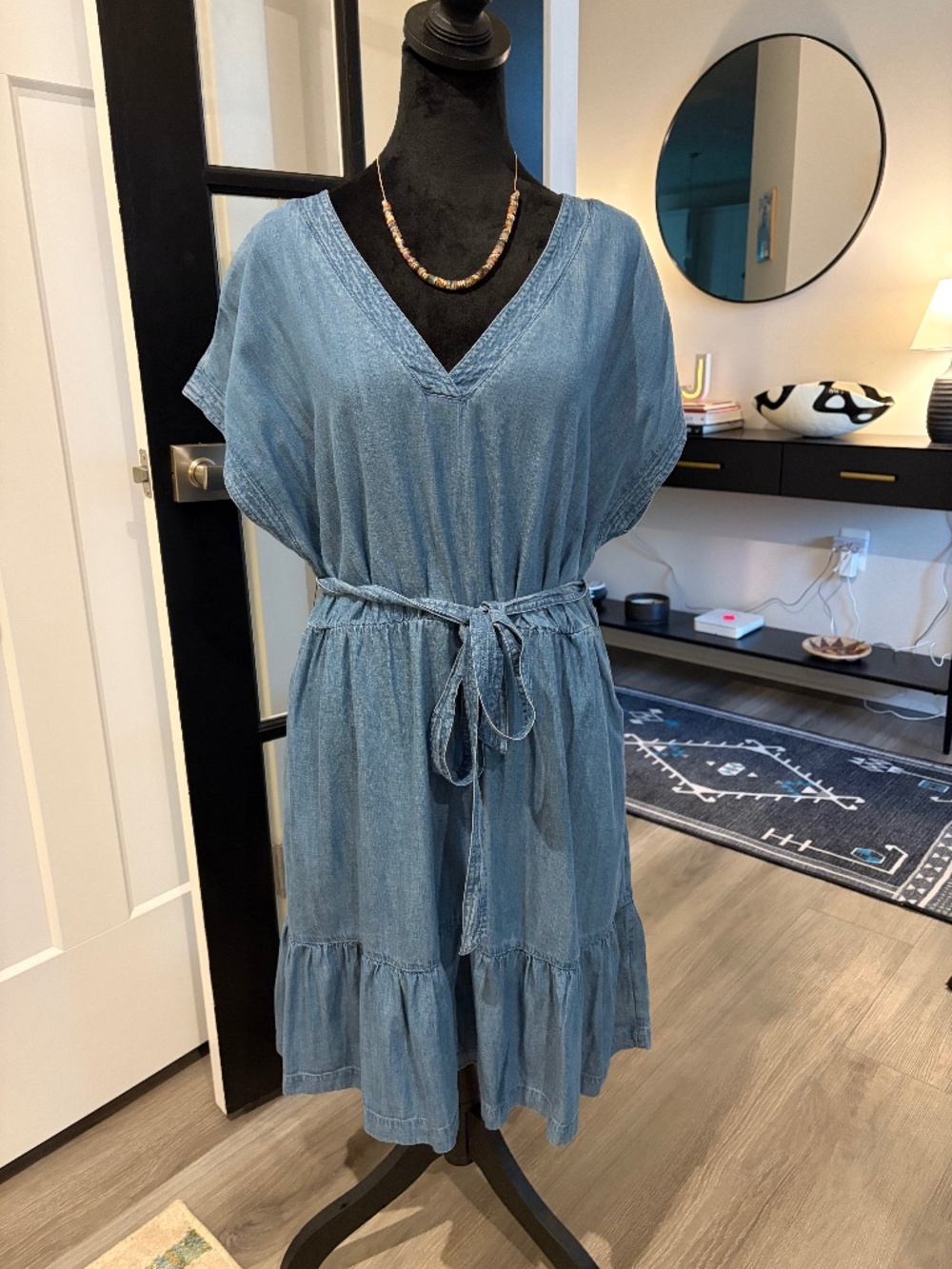 NWT GAP Chambray V-Neck Tiered Tie Waist Dress